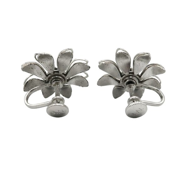 Vintage Bugbee & Niles Daisy Flower Silver Tone Screw Back Earrings 1950s - Picture 3 of 6
